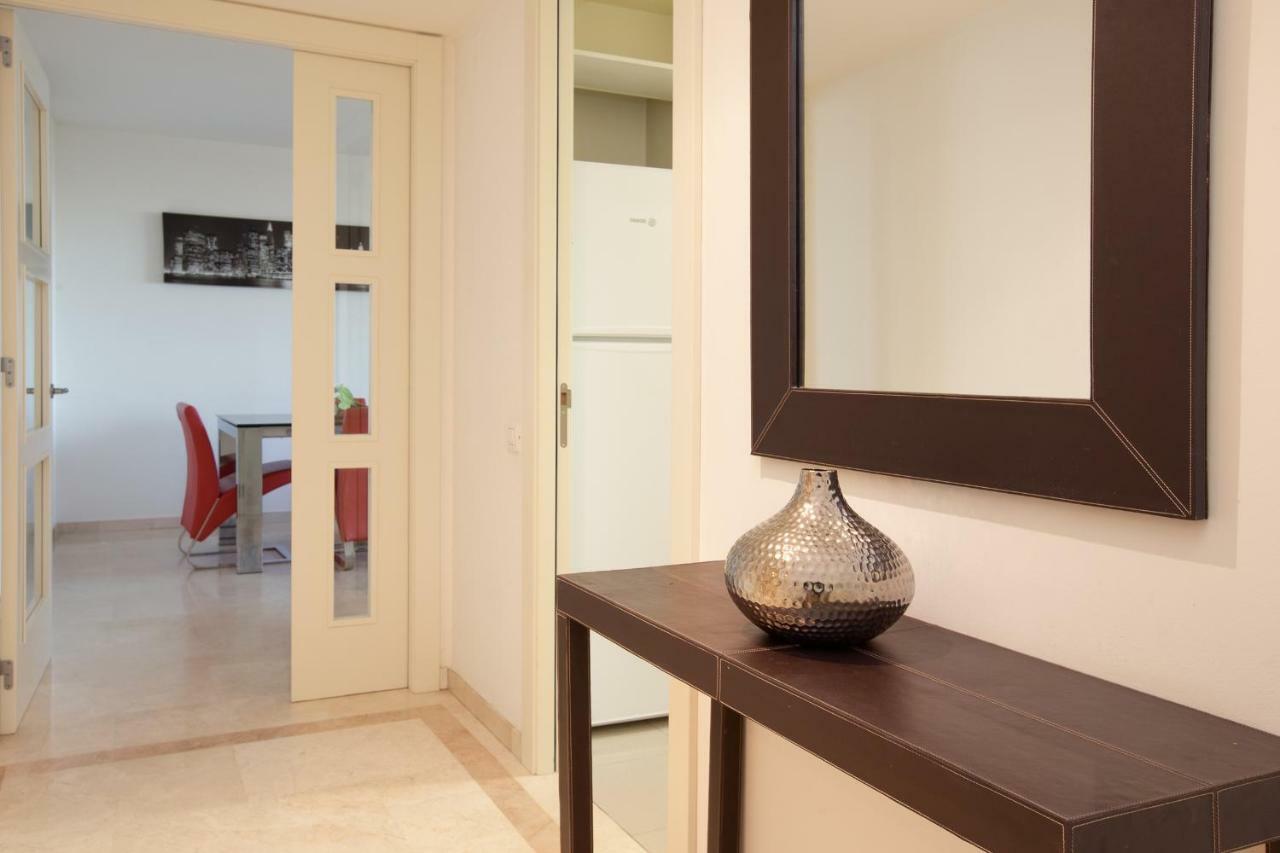 Akira Flats Diagonal Mar Barcelone